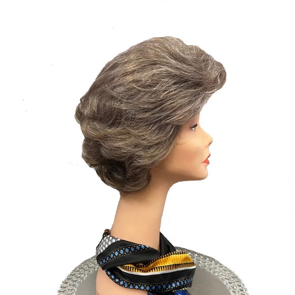 Salt & Pepper Wig - Picture 7 of 10